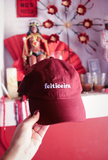 Boné Feiticeira Bordô