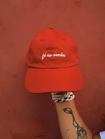 Boné “fé no samba” vermelho