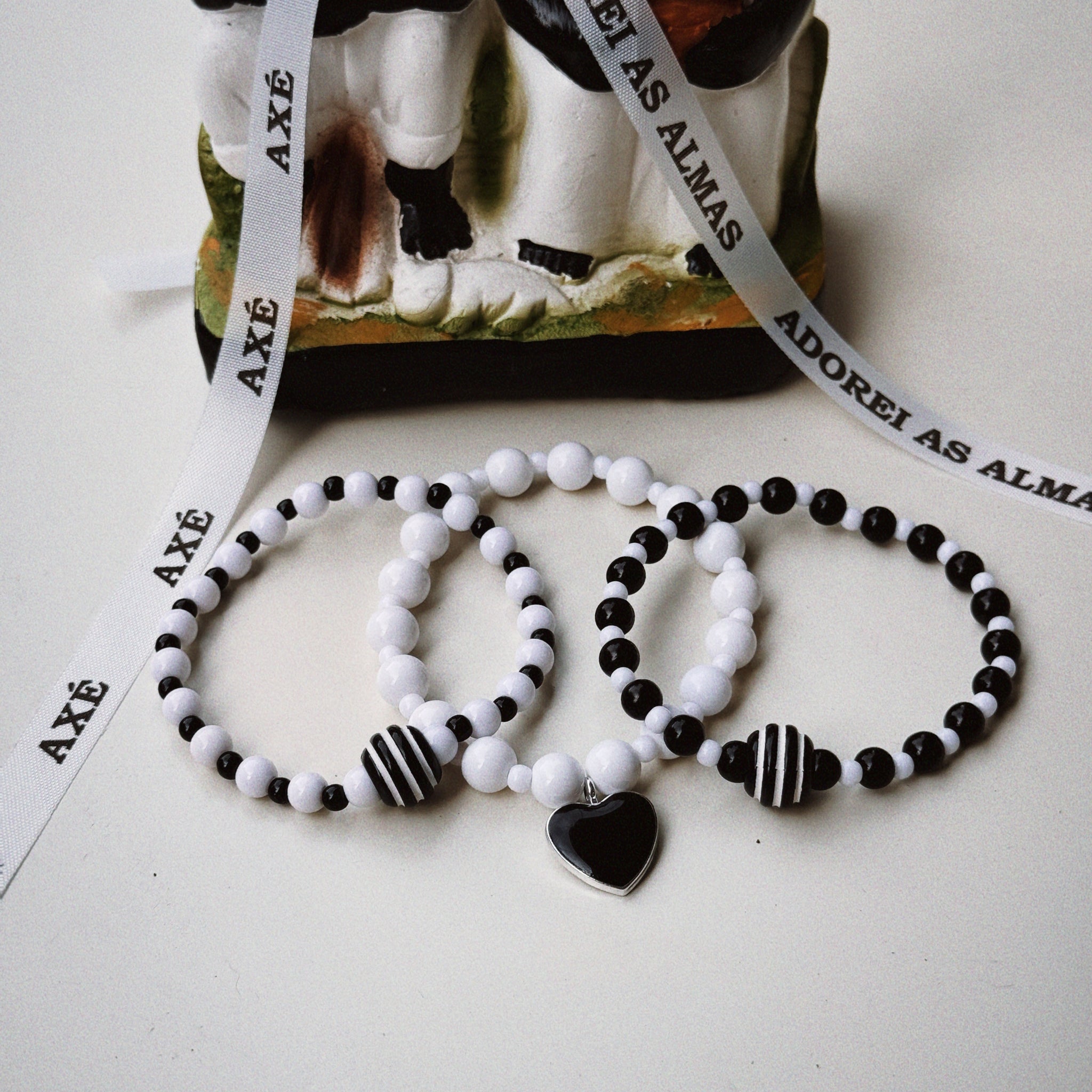 Trio de pulseiras Pretos Velhos