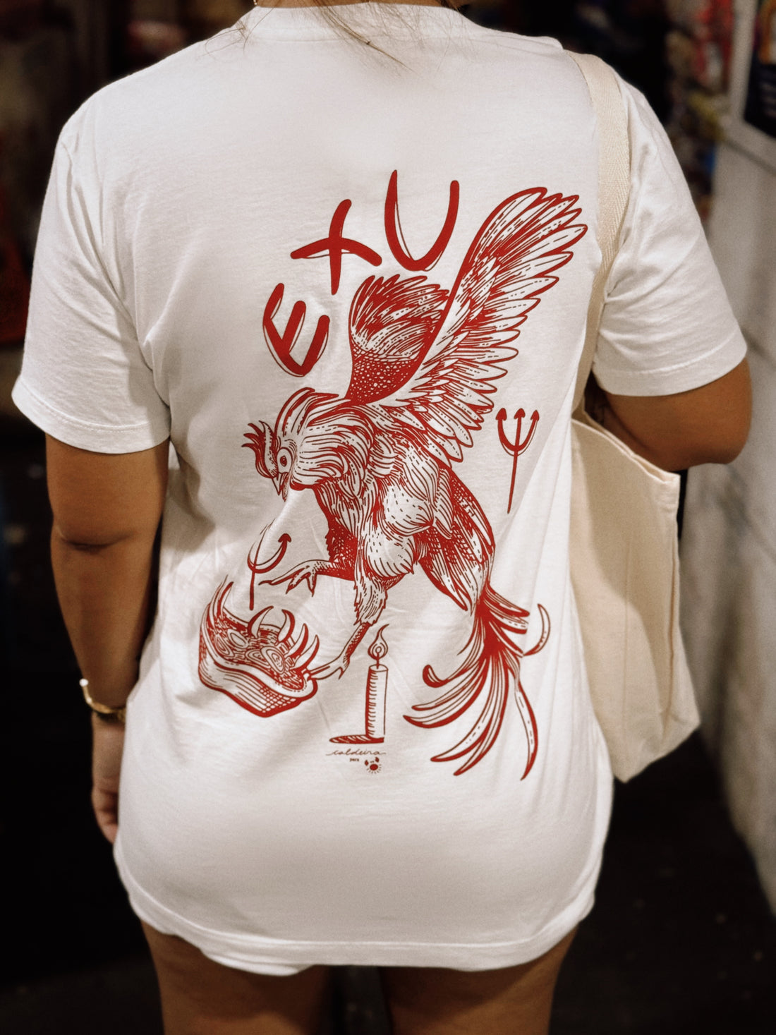 Camiseta Exu Laroyê Unissex Off-White